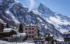 Hôtel Le Besso - Swiss Romantic Lodge Zinal